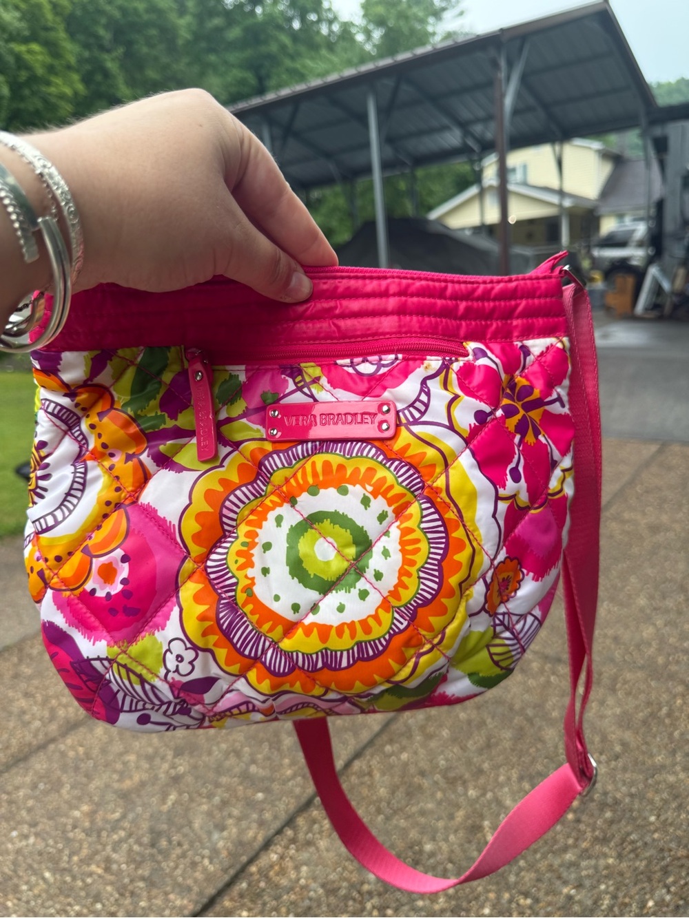 EUC Vera Bradley Crossbody Bag Puffy Nylon Quilted Floral Clementine Pattern